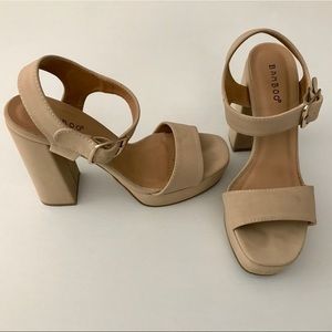 BAMBOO Nude Blocked Heels Size 7.5